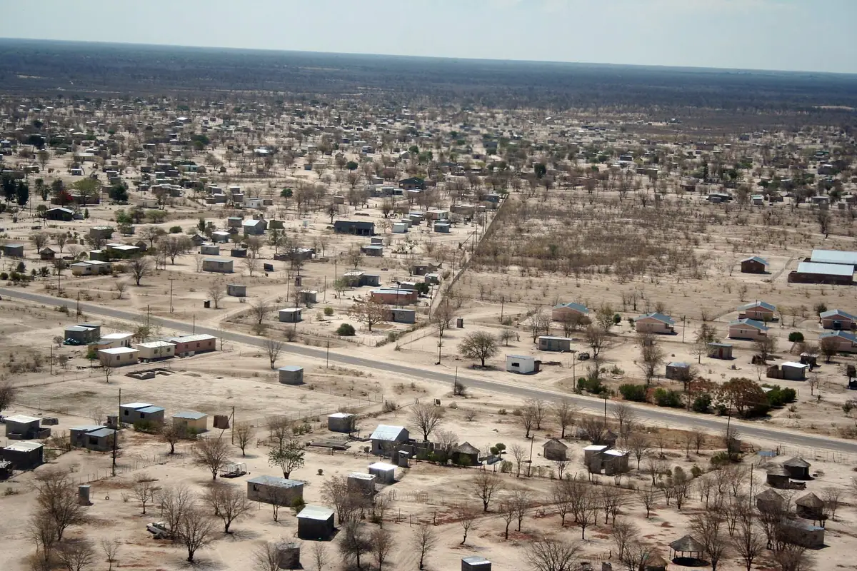 Maun from the air: low buildings, sandy streets and trees